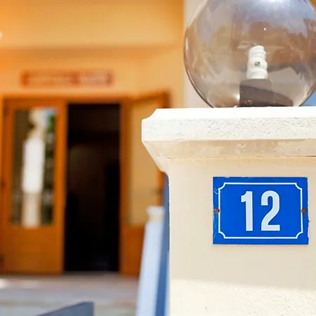 Melitti Aparthotel 4*