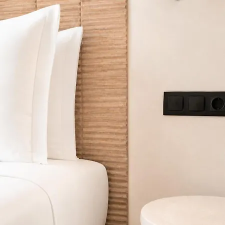 Melitti Lucent Aparthotel