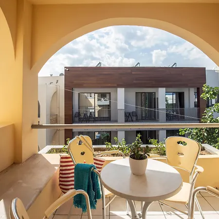 Melitti アパートホテル