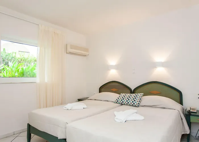 Melitti Apartahotel Rétino